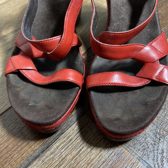 Aerosoles Hedge Maple Red Wedges Size 6.5 - Picture 4 of 12